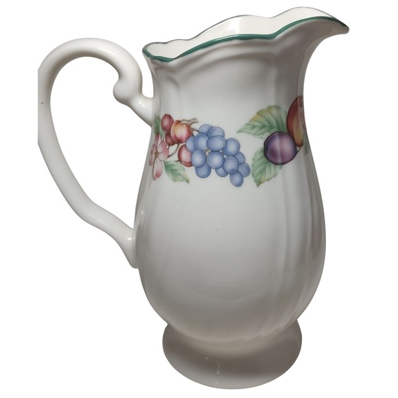 Vintage Epoch Market Day Pitcher Sixty Four Ounce Fruit Scalloped Top Green Trim - Picture 8 of 10